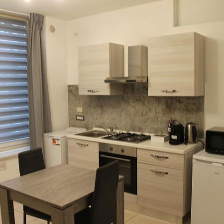 Toret Vanchiglia Studio Apartment ตูริน ภายนอก รูปภาพ
